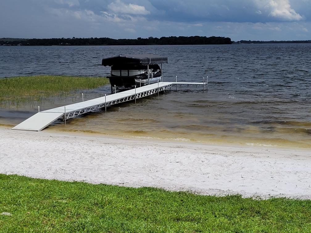 Hewitt Roll A Dock