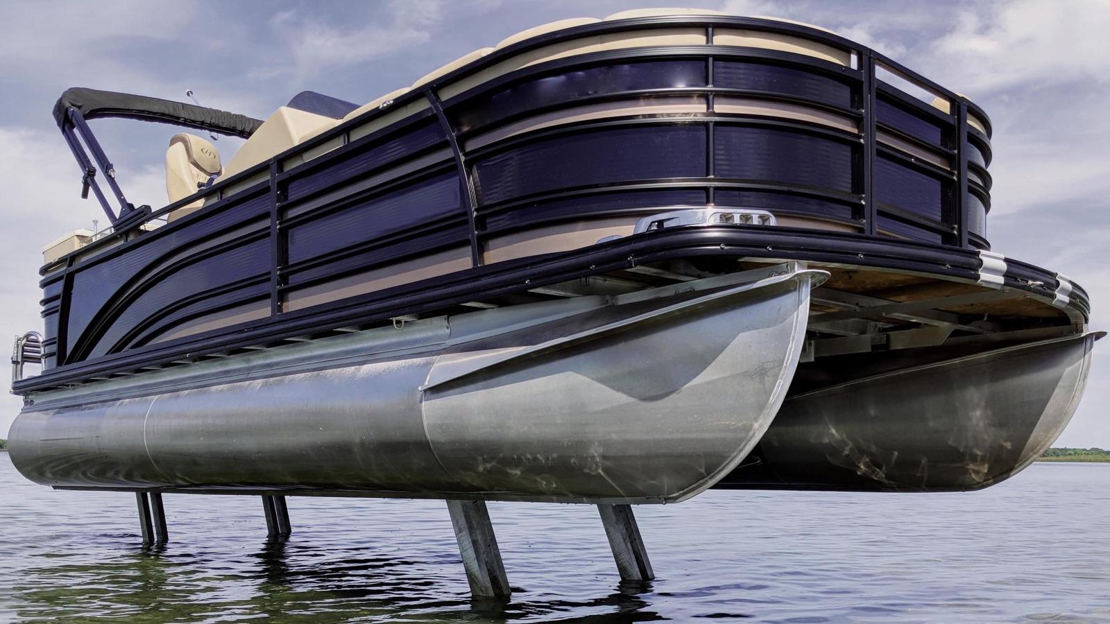 Onboard Lifts by Sea-Legs & Hewitt