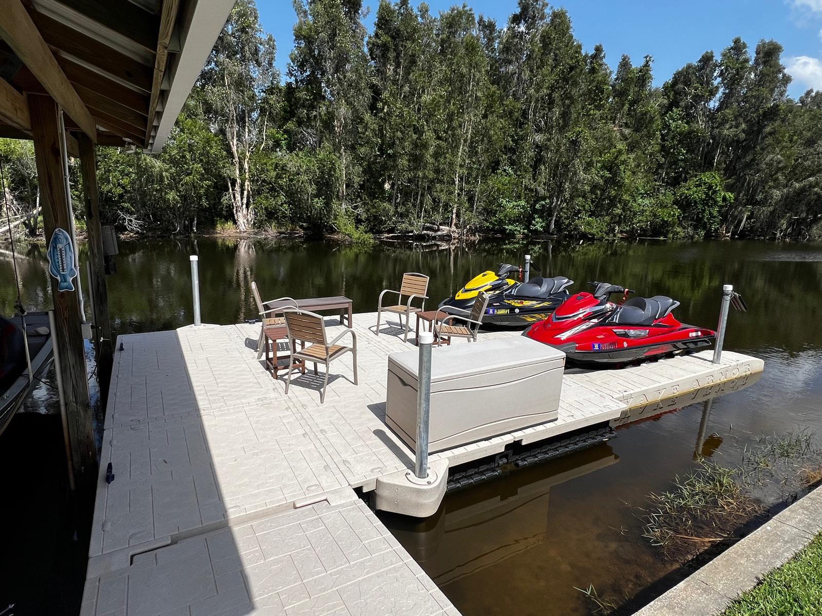Wave Armor Floating Docks